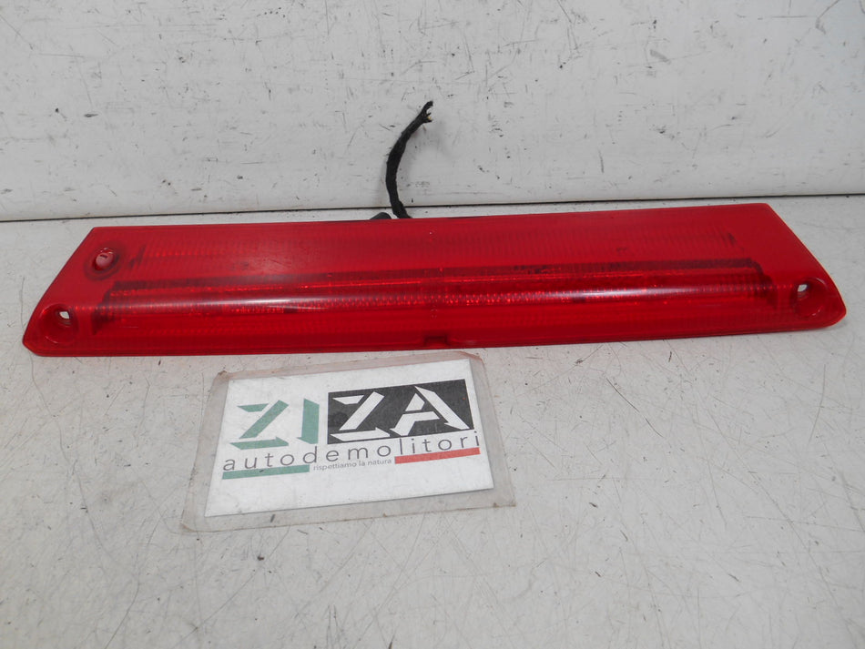 Faro Fanale Posteriore Terzo Stop Ford Focus III Res Berlina 2016 8A61-13A613