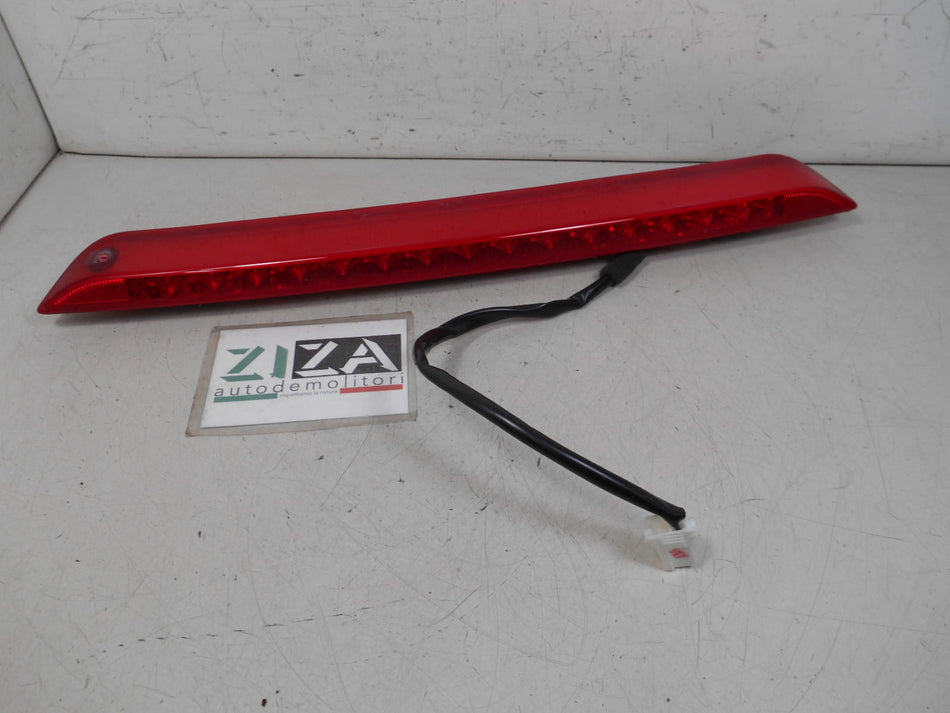 Faro Fanale Posteriore Terzo Stop Kia Cee'd JD SW 2017 92700-A23
