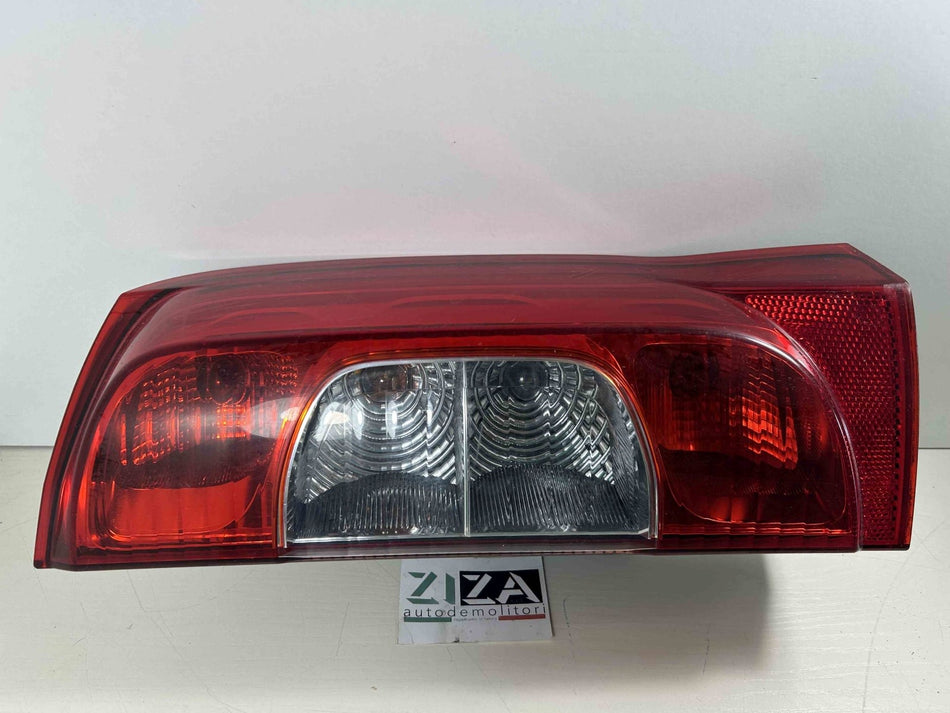 Faro Fanale Posteriore Destro Peugeot Bipper 2010 01353205080E/U