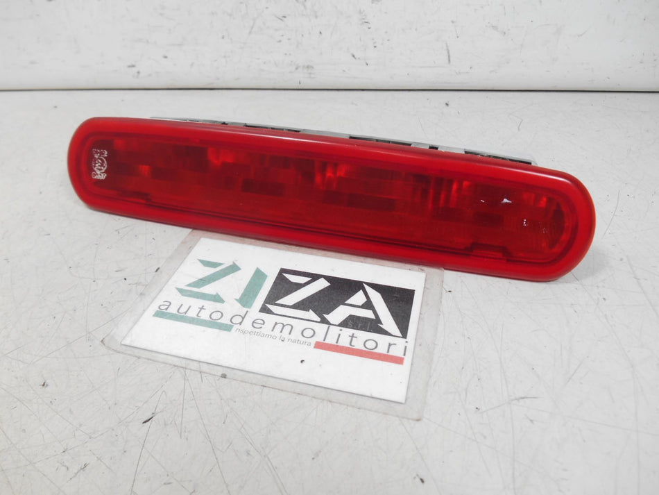 Faro Fanale Posteriore Terzo Stop Fiat Doblò 2013