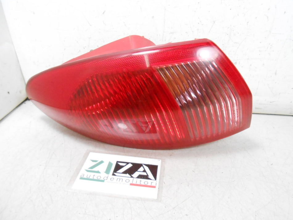 Faro Fanale Posteriore Esterno Sinistro Alfa 147 2001 46556349 03322010