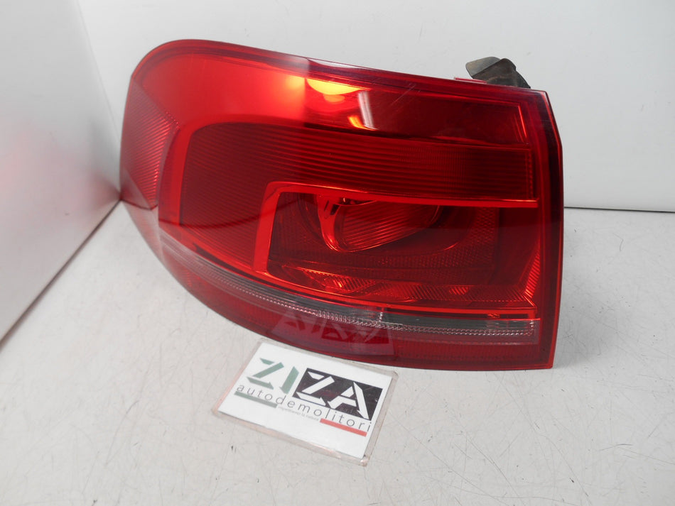 Faro Fanale Posteriore Esterno Sinistro VW Passat B7 2014 3AF945095E