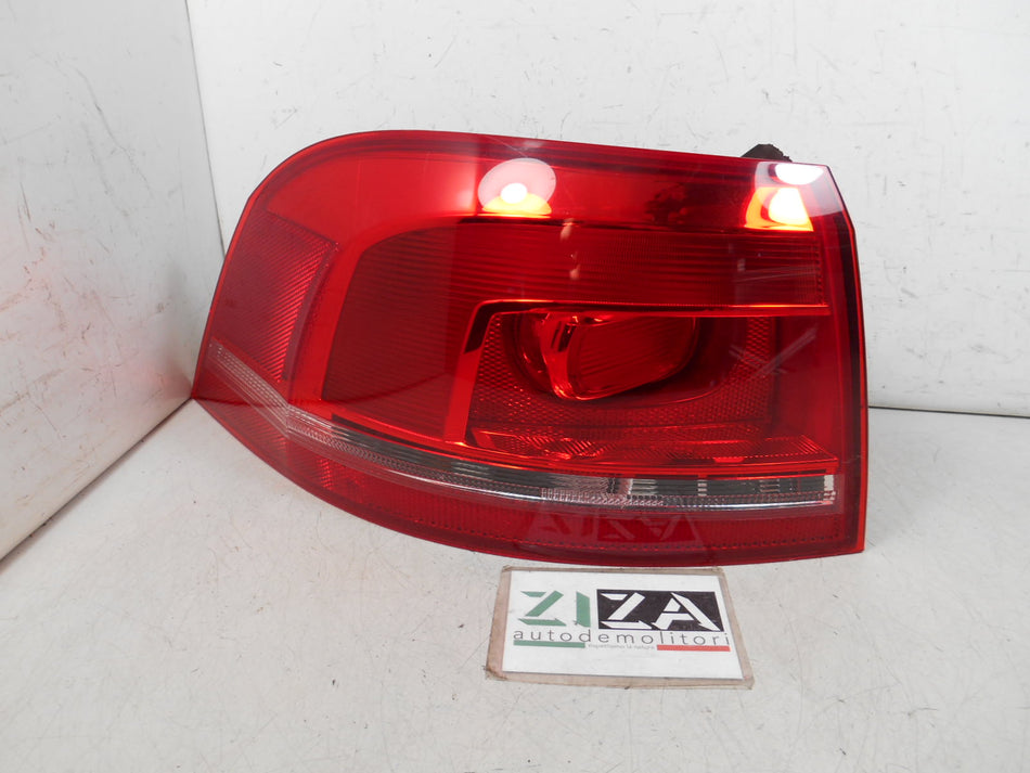 Faro Fanale Posteriore Esterno Sinistro VW Passat B7 2011 3AF945095C