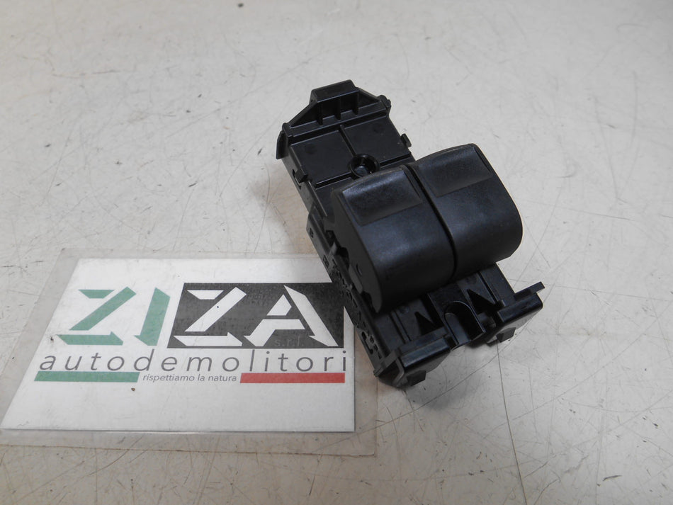 Pulsantiera Alzacristalli Anteriore Sinistra Toyota Aygo AB40 2018 193114