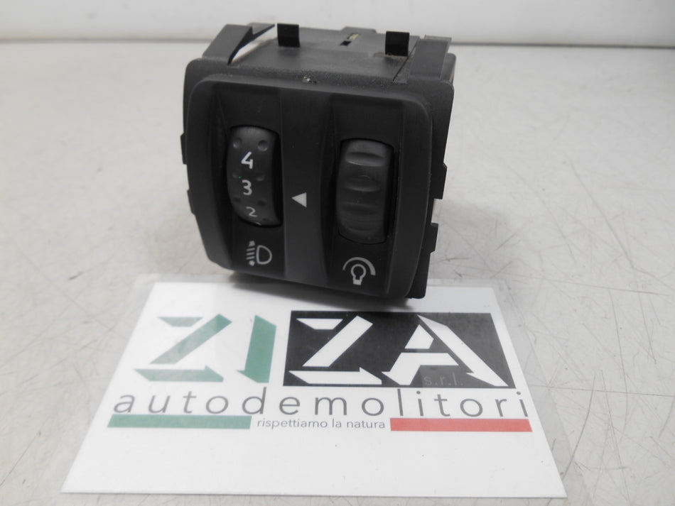 Interruttore Regolazione Fari Renault Megane II 8200095495B