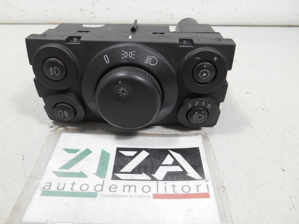 Interruttore Comando Luci Opel Astra H SW 2006 13198924