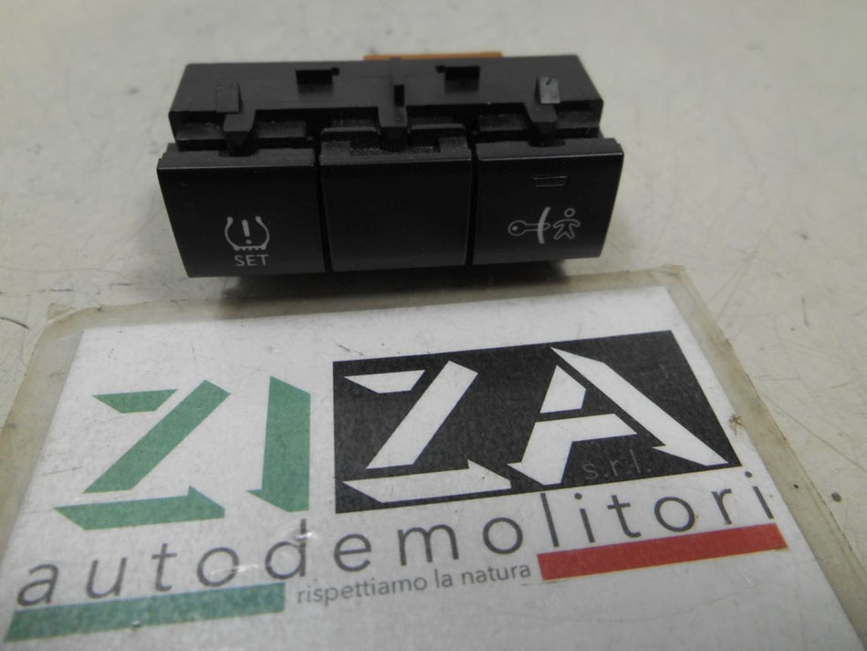 Pulsante Pressione Pneumatici Blocco Porte Peugeot 2008 I 2014 98029931ZD