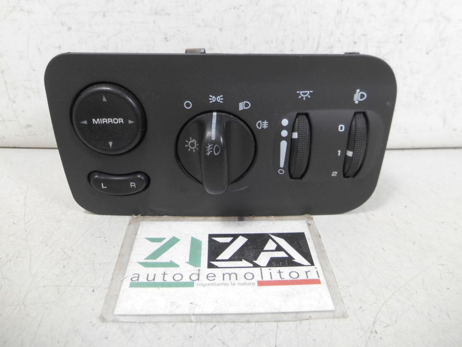 Interruttore Comando Luci Chrysler Voyager IV 2006 0YD111DVAE