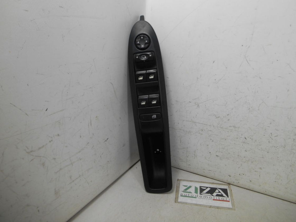 Pulsantiera Alzacristalli Anteriore Sinistra Citroen C4 II 2016 96657050ZD