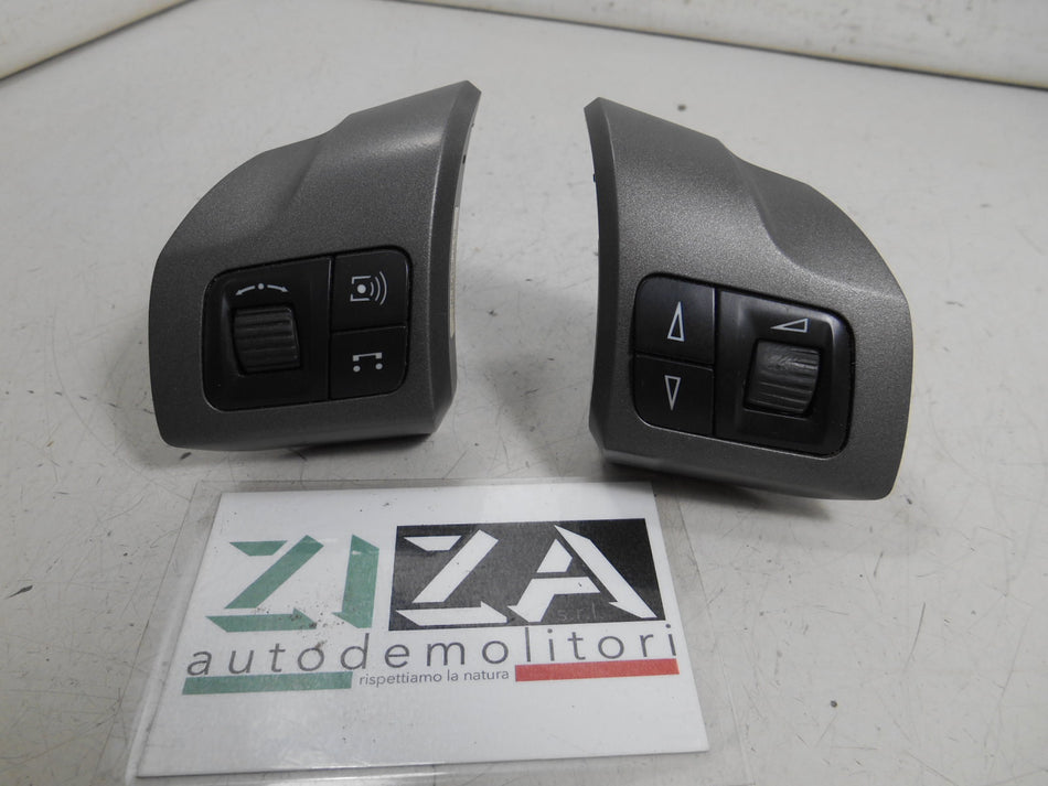 Comandi al Volante Opel Astra H / Opel Zafira B 2006 13208858