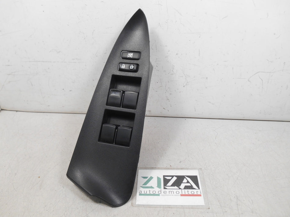 Pulsantiera Alzacristalli Anteriore Sinistra Toyota Rav4 XA30 2011 74232-42070