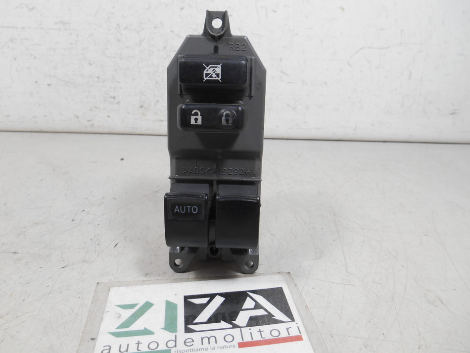 Pulsantiera Alzacristalli Anteriore Sinistra Toyota Yaris XP130 2016 192926