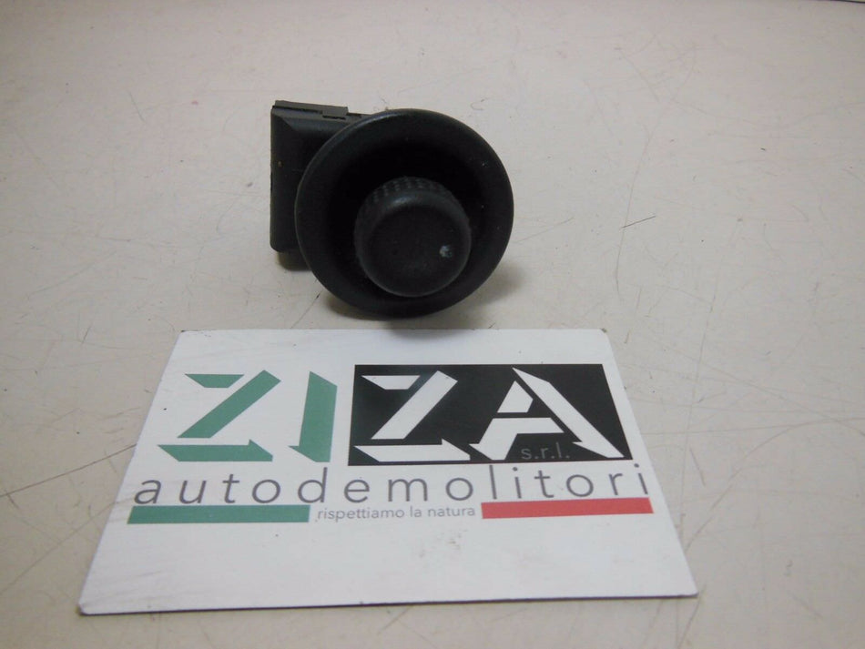Pulsante Regolazione Specchietti Renault Clio II 1999 7700429992F