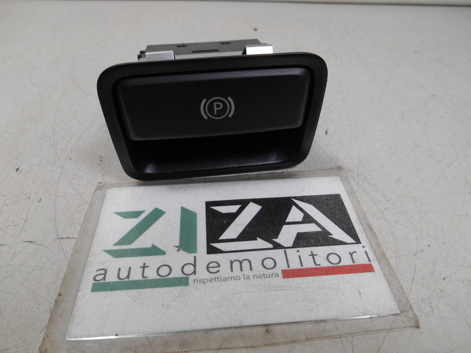 Pulsante Freno Stazionamento Mercedes W117 CLA 2017 A2469050451