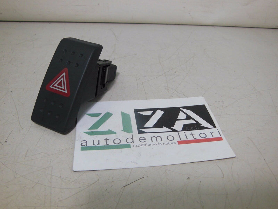 Pulsante 4 Frecce Emergenza Suzuki Swift IV 2007 06019