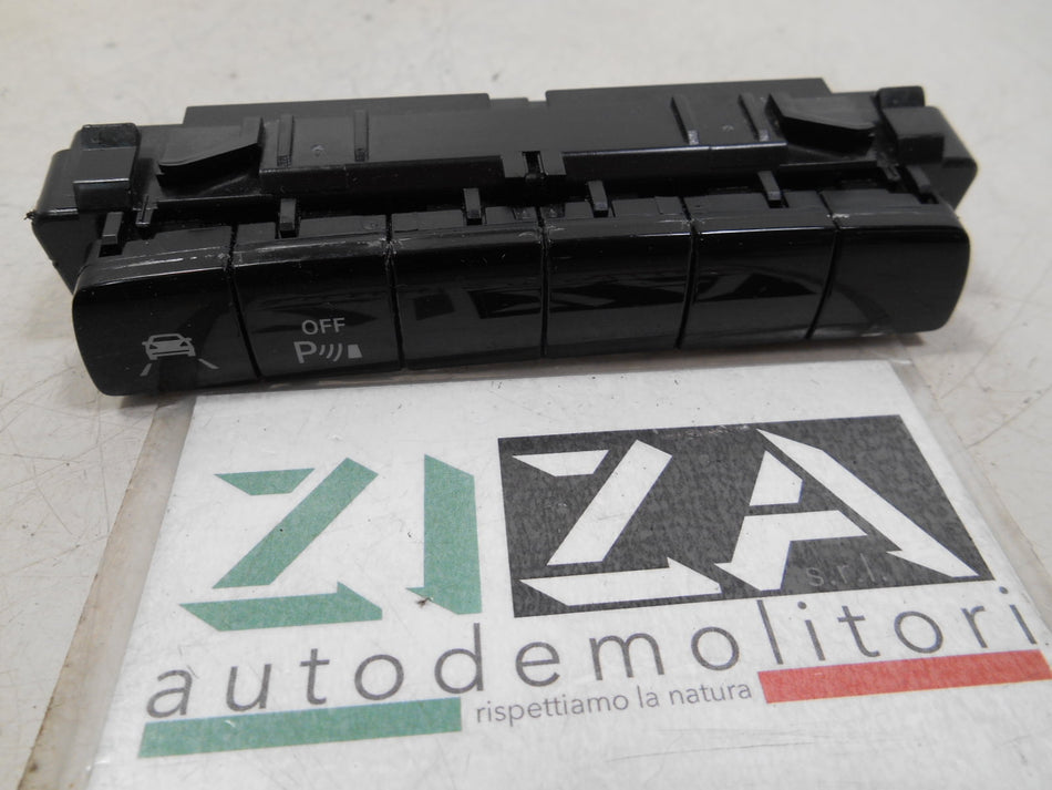 Pulsantiera Sensori PDC Mantenimento Corsia Mercedes W205 2016 A2059050451
