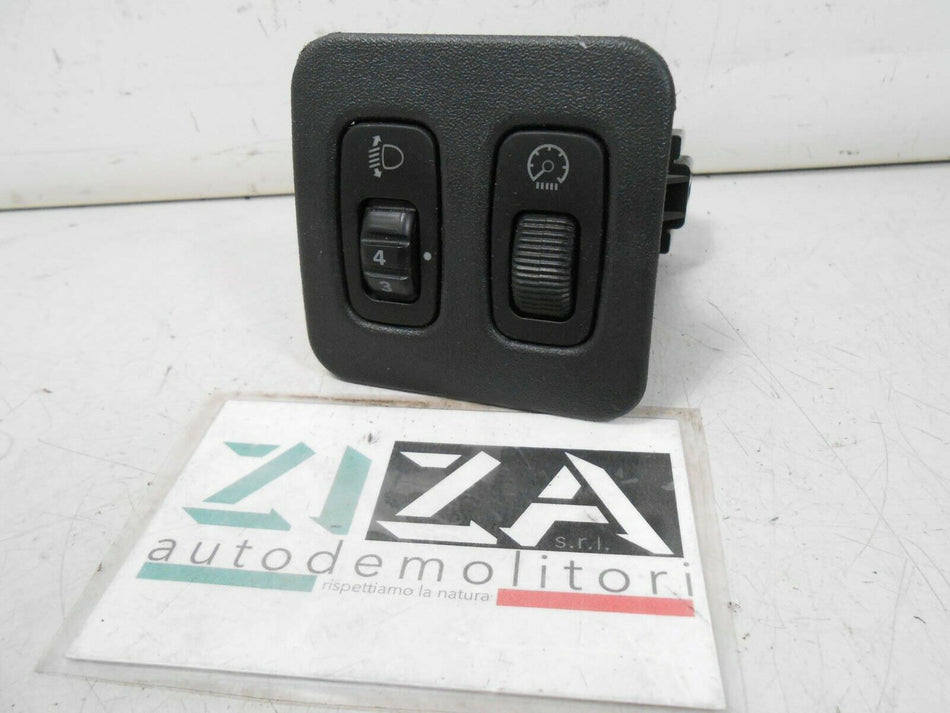Interruttore Regolazione Fari Mitsubishi Pajero 2002 MR402645
