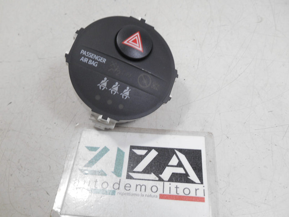 Pulsante 4 Frecce Emergenza Toyota Yaris XP130 2014 83950-0D050-A