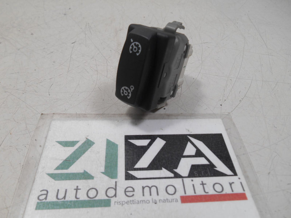 Pulsante Cruise Control Renault Megane II 2005 8200107841C
