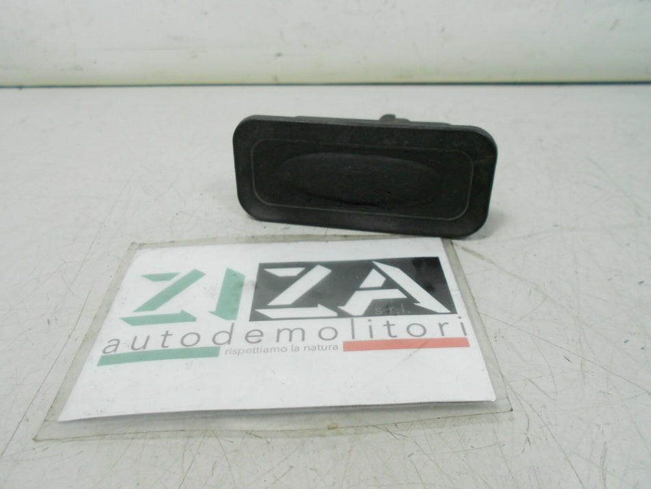Pulsante Maniglia Portellone Posteriore Renault Modus 2007 8200076256D