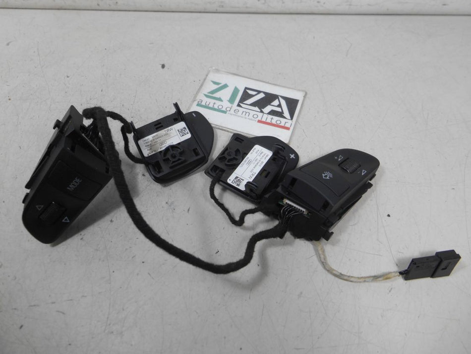 Comandi al Volante Audi A4 B7 S4 2006 4F0951527 4F0951527A 4E0951527L 4E0951527K