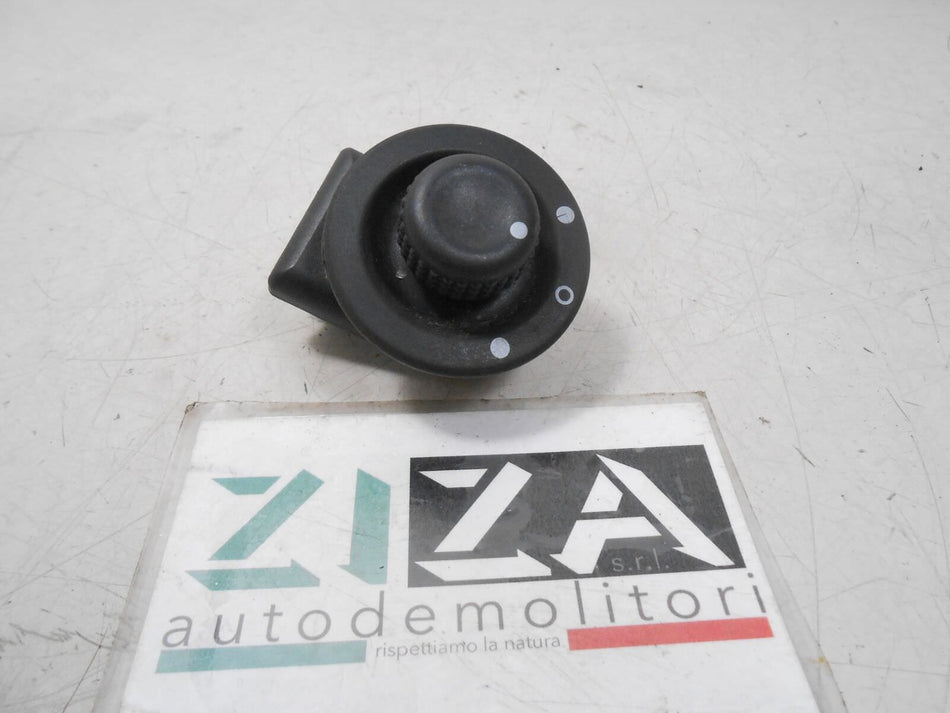 Pulsante Regolazione Specchietti Dacia Duster I 2016 255706283R