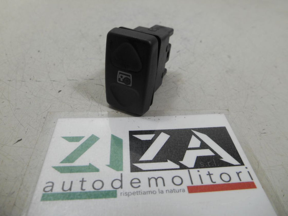 Pulsante Apertura Lunotto Land Rover Freelander I 1999 YUF101540LNF