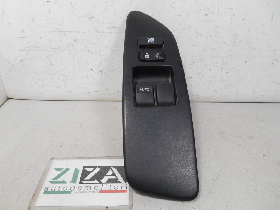 Pulsantiera Alzacristalli Anteriore Sinistra Toyota Auris E150 2008 74232-02540