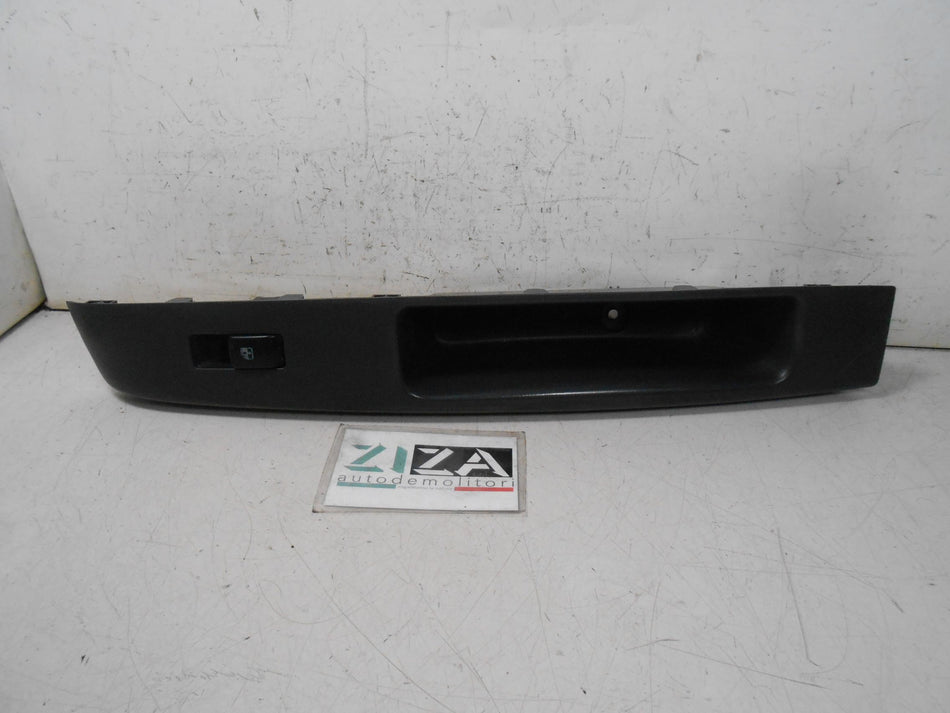 Pulsantiera Alzacristalli Anteriore Destra Chevrolet Spark 2012 201006502