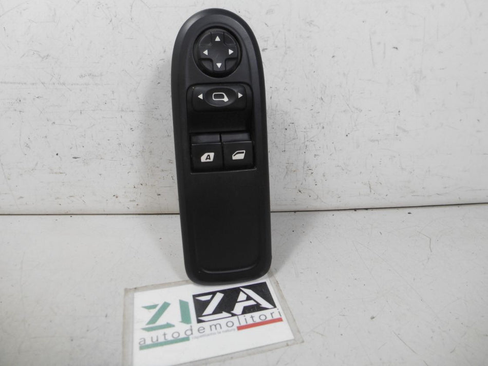 Pulsantiera Alzacristalli Sinistra Citroen C3 II 2012 96637530XT