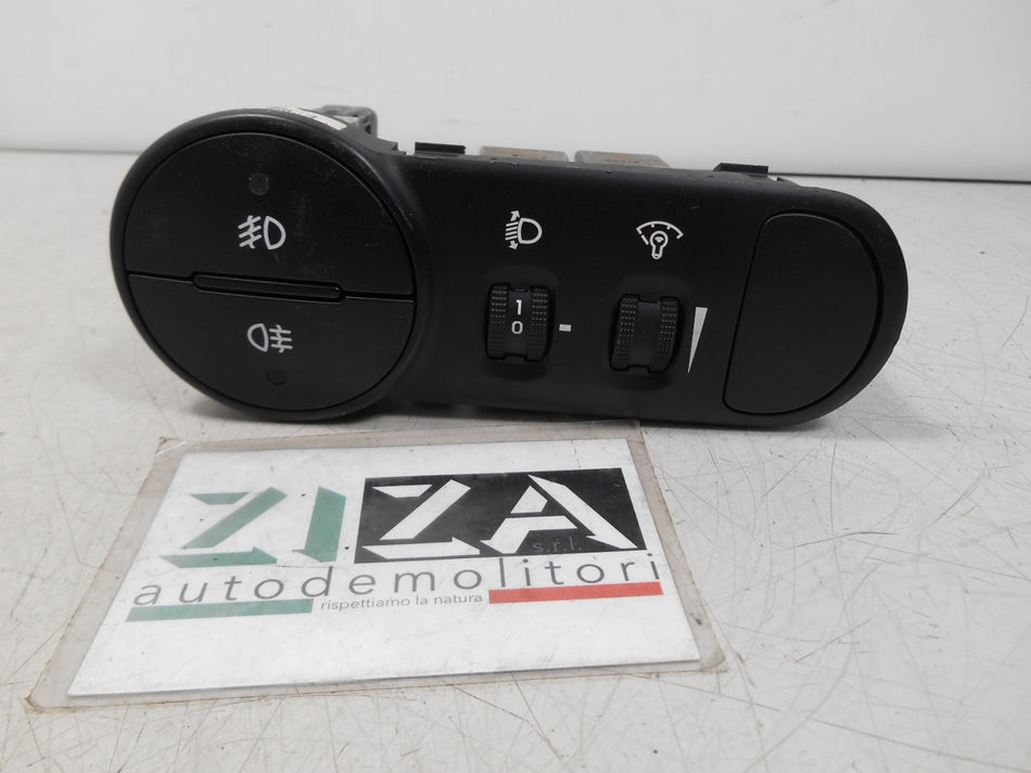 Pulsantiera Comando Luci Hyundai i10 2010 201004787 202002962