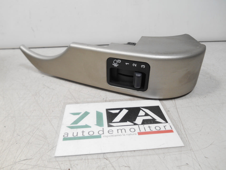 Interruttore Regolazione Fari Land Rover Freelander 2005 YUT500010PUY