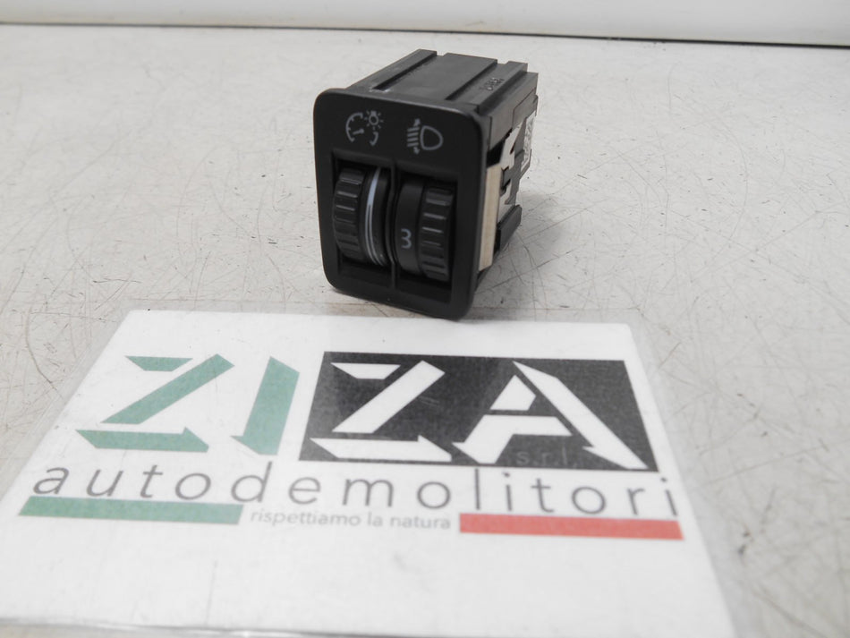 Interruttore Regolazione Fari + Luci VW Passat B7 2012 3AA941333