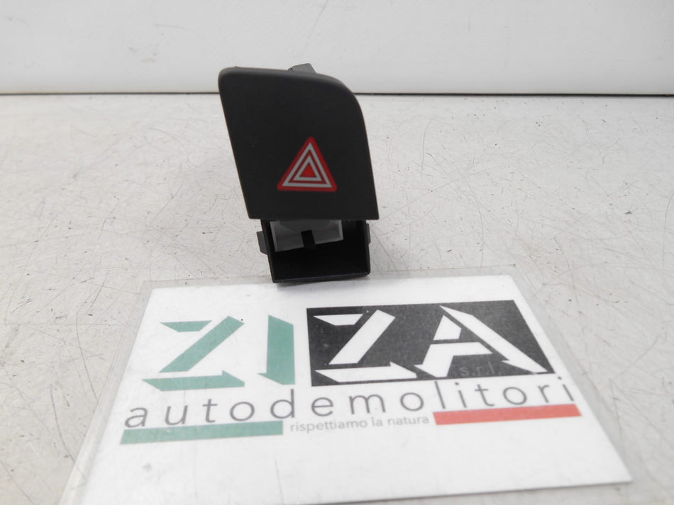 Pulsante 4 Frecce Emergenza Audi Q3 8U 2018 8U1941509A