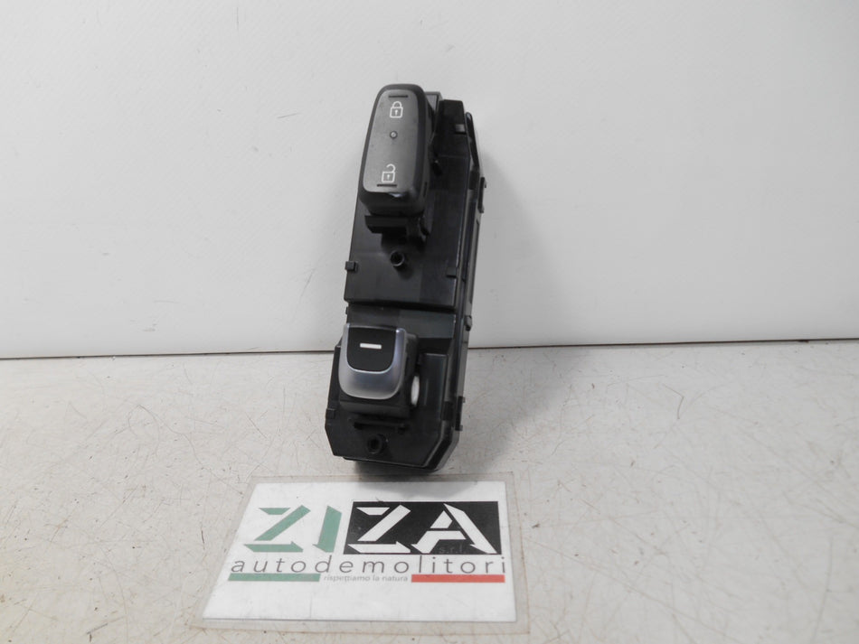 Pulsantiera Alzacristalli Anteriore Destra Kia Sportage QL 2018 93575-F1000