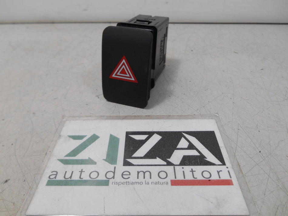 Pulsante 4 Frecce Emergenza Kia Soul II PS 2015 299105395