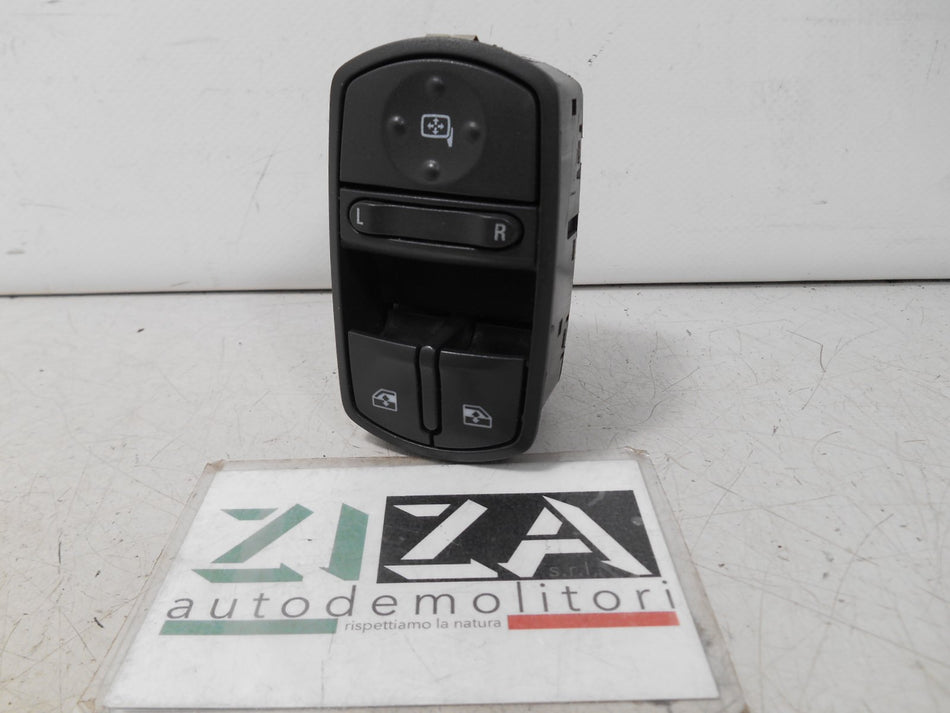 Pulsantiera Alzacristalli Anteriore Sinistra Opel Corsa D 2010 13258521 AA