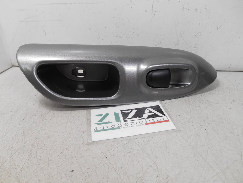 Pulsante Alzacristalli Posteriore Destro Nissan Juke F15 2012 82960-1KA2A 25411-1KL5A
