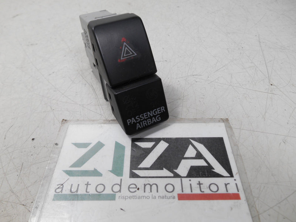 Pulsante 4 Frecce Emergenza Suzuki Celerio 2016 75H299