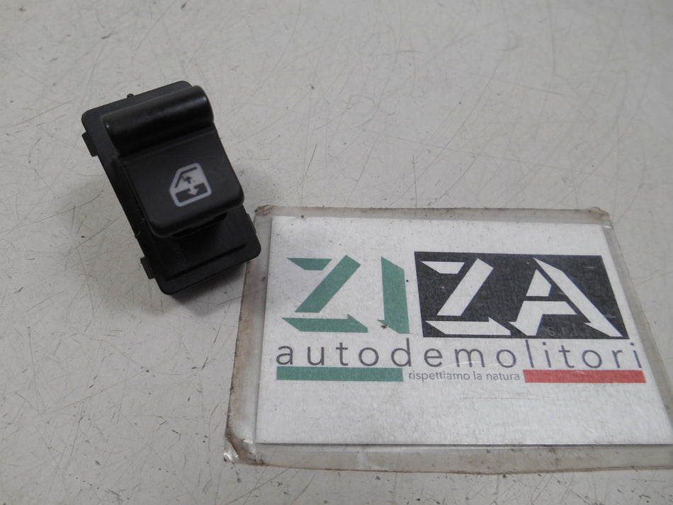 Pulsante Alzacristalli Anteriore Destro Alfa Mito 2010