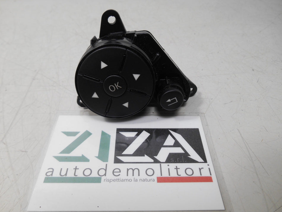 Comandi al Volante Lato Sinistro Mercedes W212 E220 2012 A2048210151