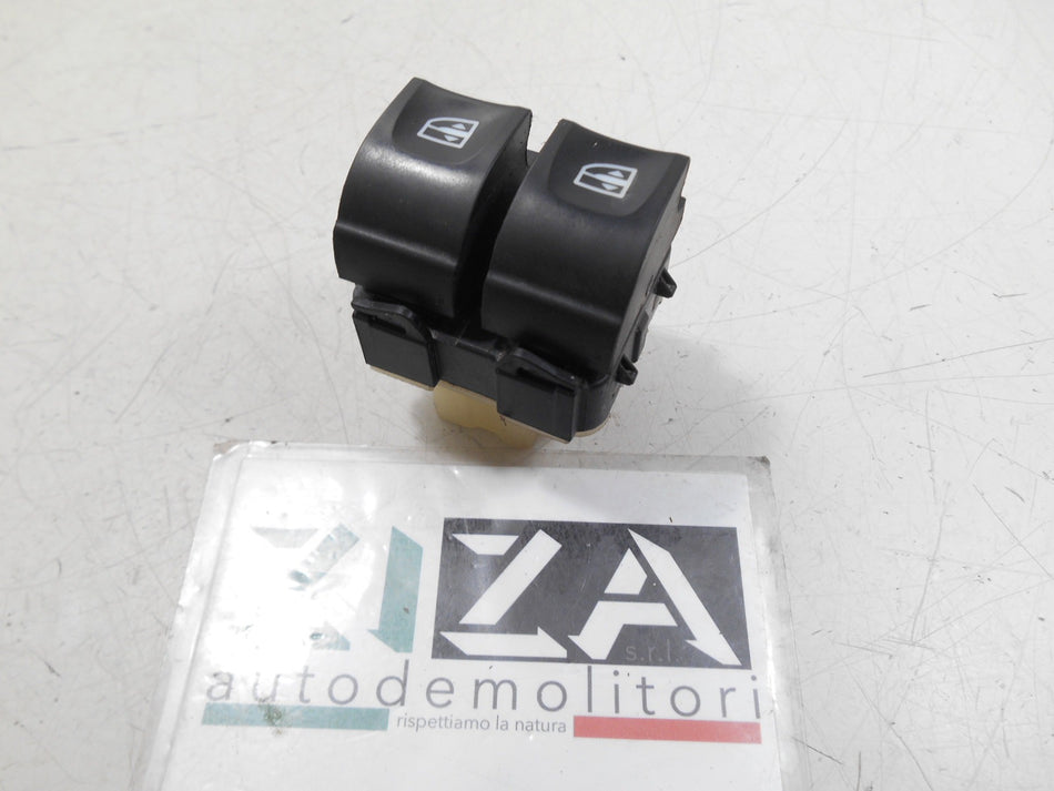 Pulsantiera Alzacristalli Tasti Anteriori Renault Captur 2016 254118722R