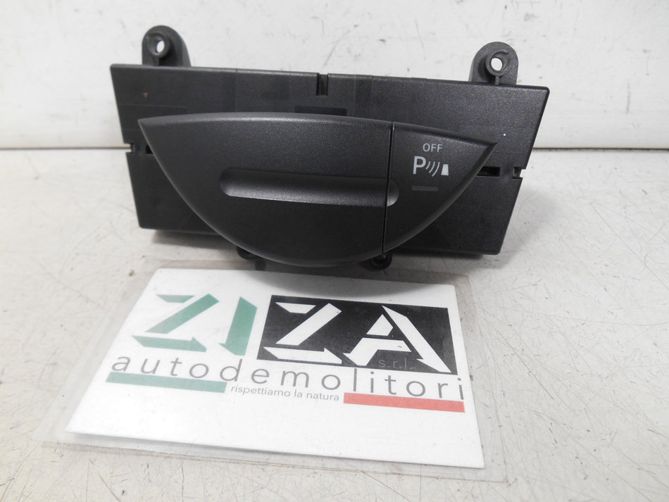 Pulsante Sensori di Parcheggio Mercedes W211 2008 2118216958