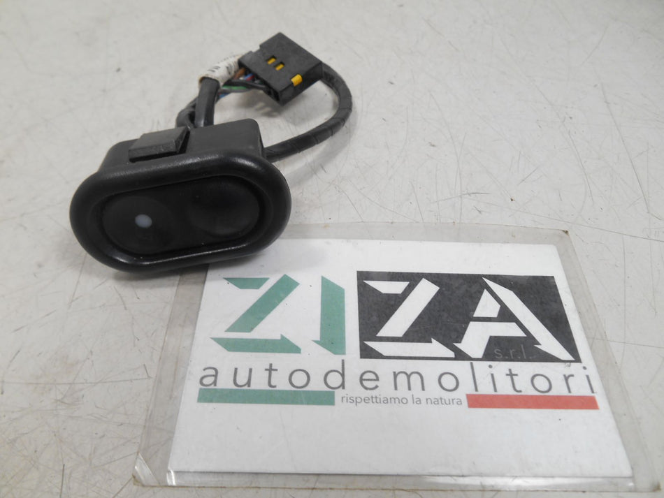 Pulsante Alzacristalli Pulsantiera Sinistra Opel Tigra 2000 90482480