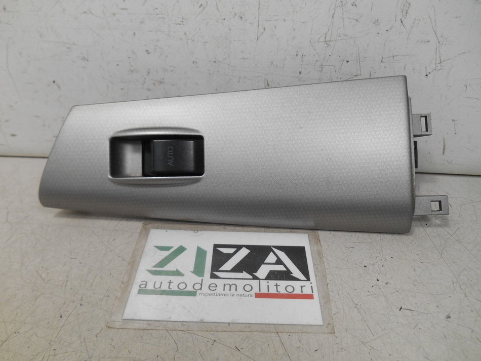 Pulsante Alzacristalli Anteriore Destro Toyota Corolla E120 2005 74231-02280 84801-02341