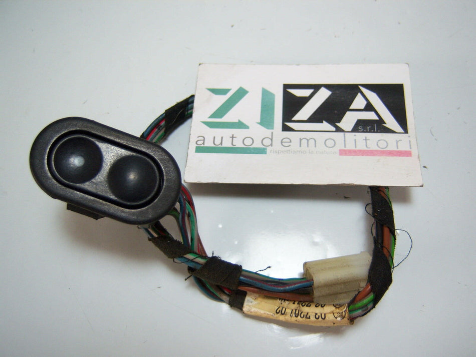Pulsante Alzacristalli Opel Corsa B / Tigra 1995 90431000