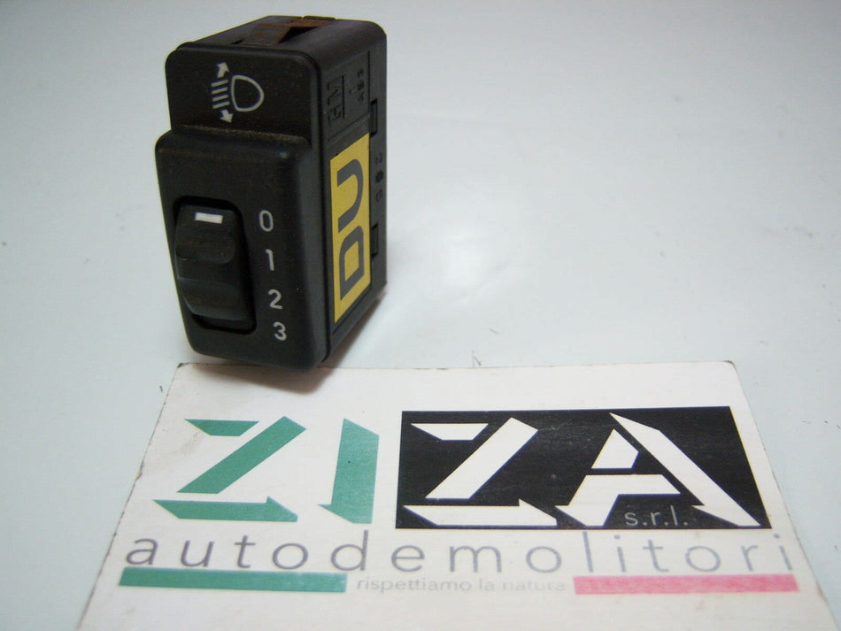 Interruttore Regolazione Fari Opel Corsa B / Tigra 1995 90483063 DU