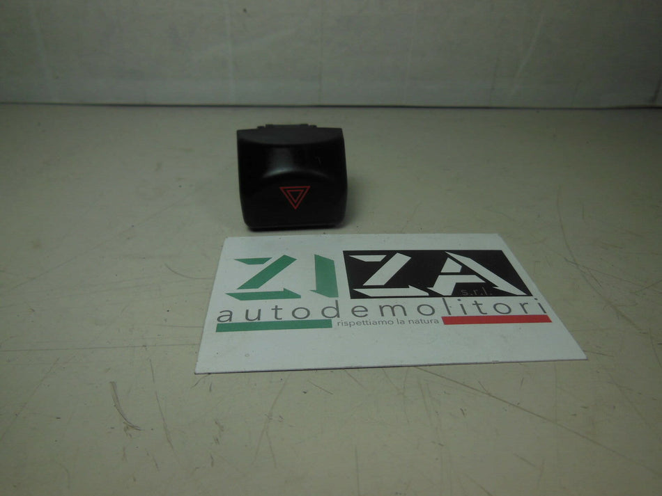 Pulsante 4 Frecce Emergenza Nissan Micra K12 06019