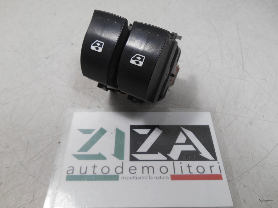 Pulsantiera Alzacristalli 2 Tasti Renault Megane II 2005 315040A