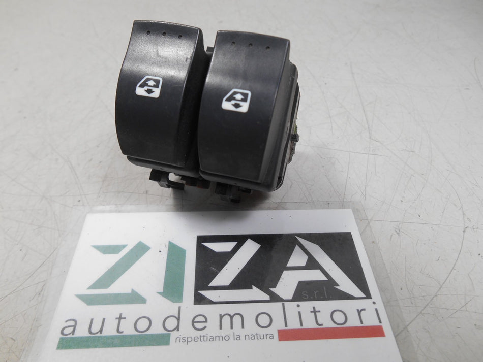 Pulsantiera Alzacristalli 2 Tasti Renault Megane II 2005 315050A